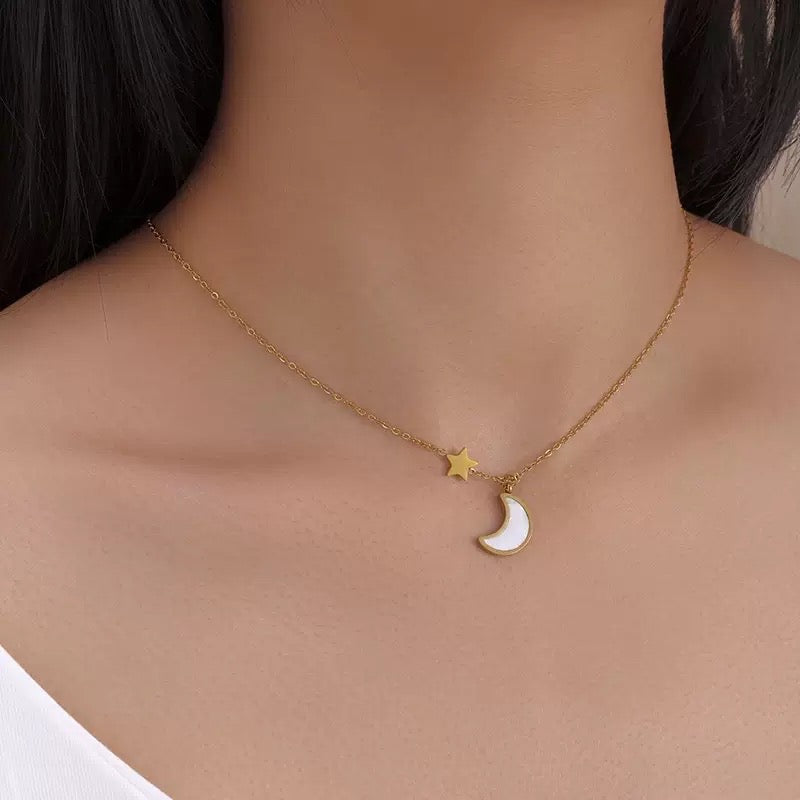 Luna Necklace