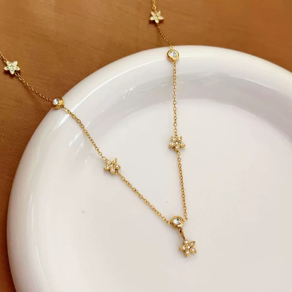Aven Necklace