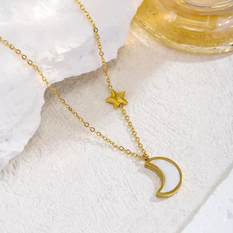 Luna Necklace