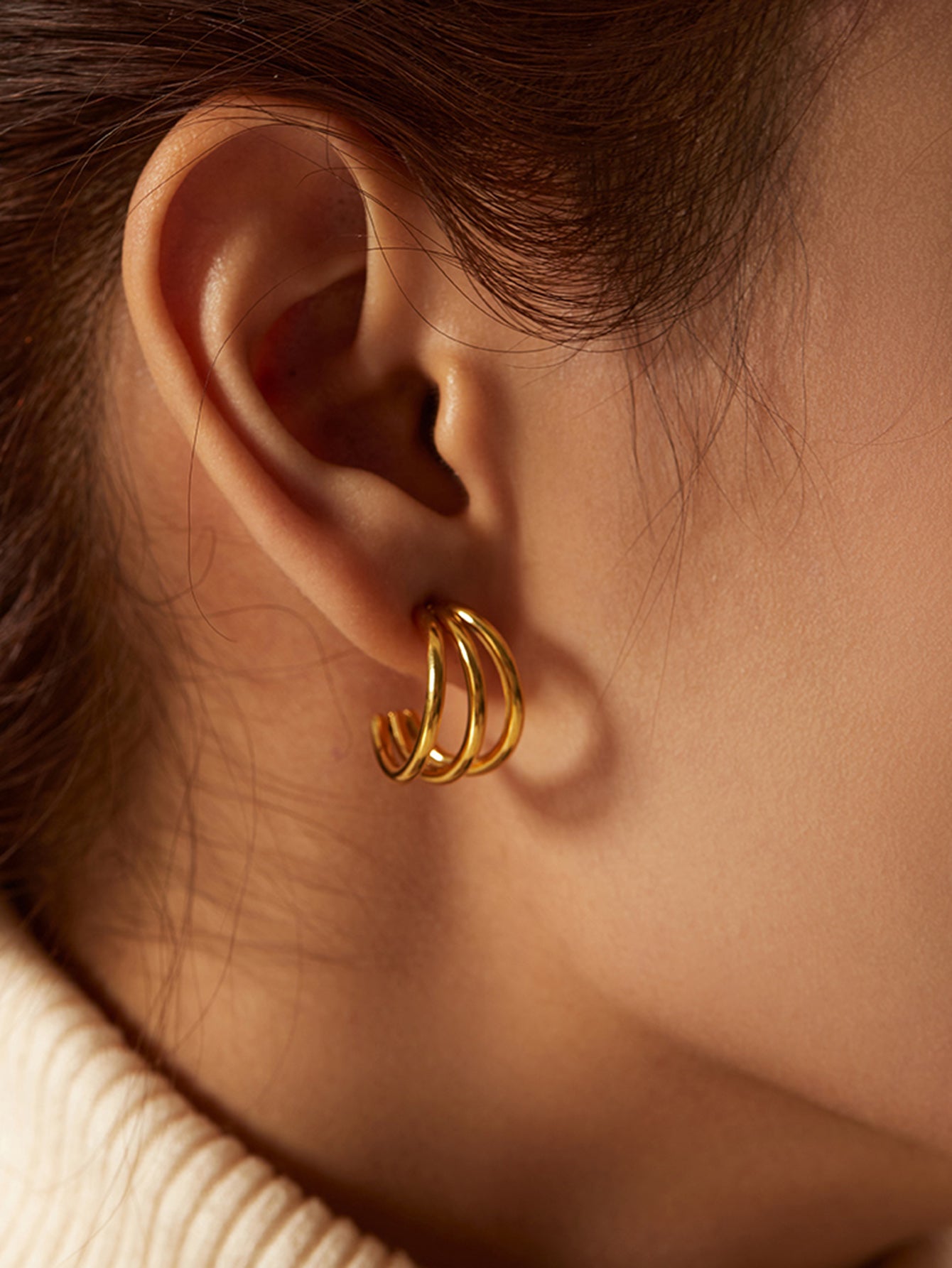 Olivia Hoops Earring