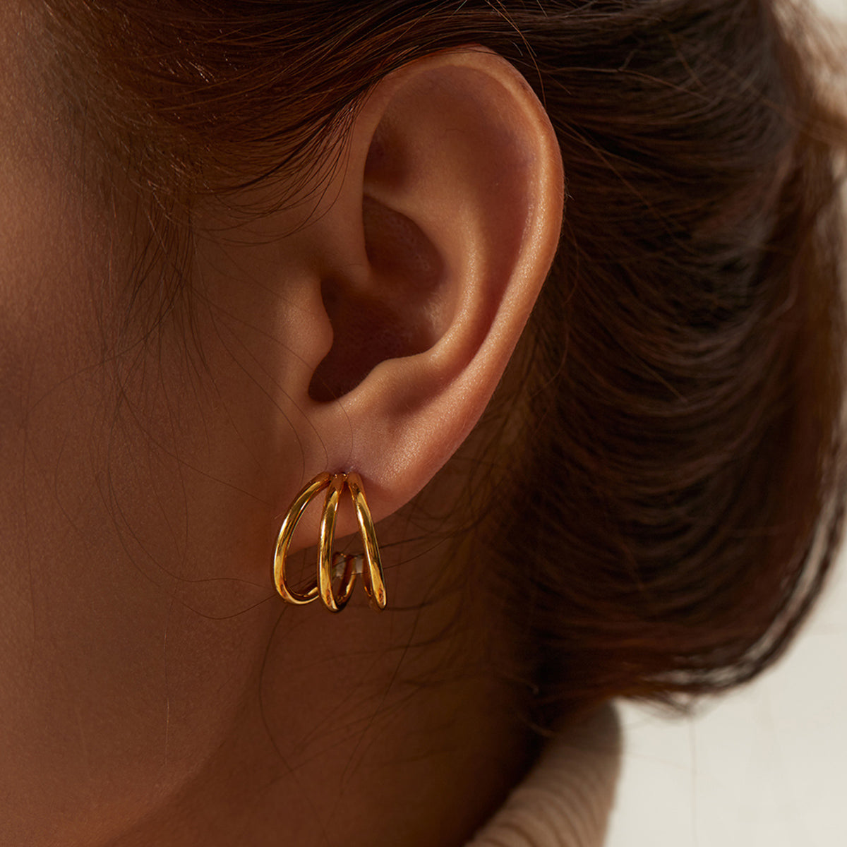 Olivia Hoops Earring